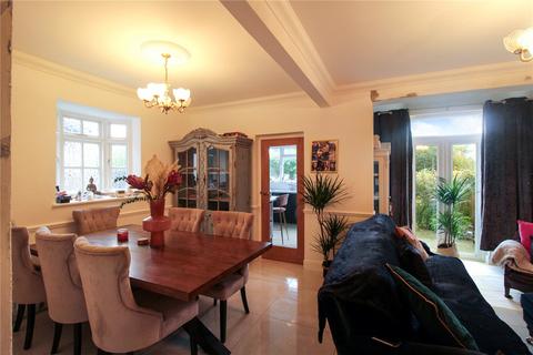 5 bedroom semi-detached house for sale, Woodside, Leigh-on-Sea, Essex, SS9