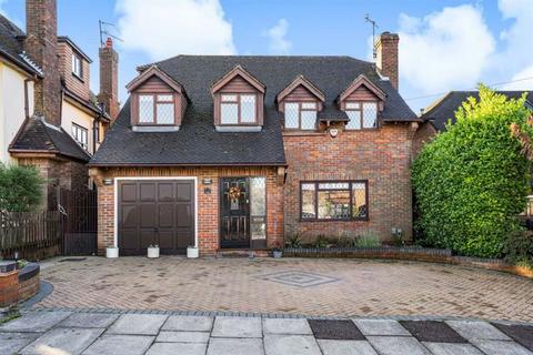 4 bedroom detached house for sale, Greenhill Avenue, Luton