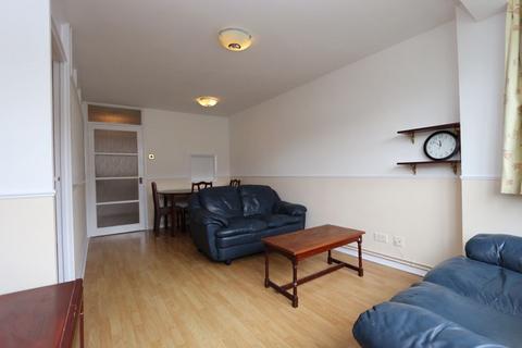 1 bedroom flat to rent, Truro Road, London