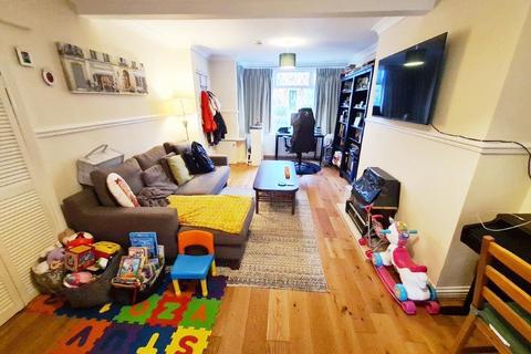 144 Gloucester Road, Droylsden, Manchester, M43 7PQ