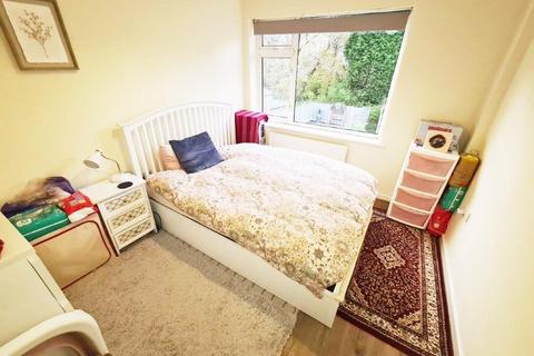 144 Gloucester Road, Droylsden, Manchester, M43 7PQ