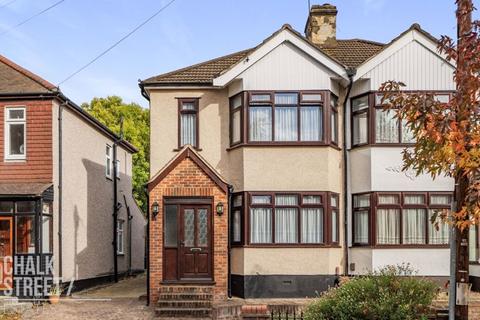 3 bedroom semi-detached house for sale, Vicarage Road, Hornchurch, RM12