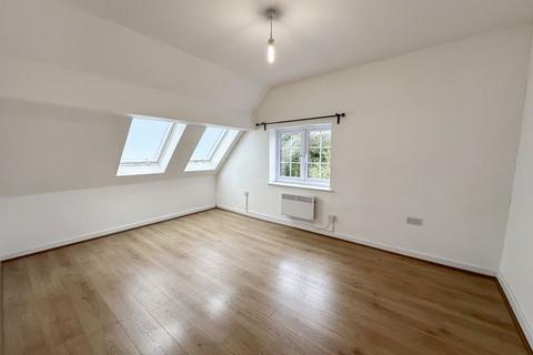 2 bedroom flat to rent, Ford Street, High Wycombe