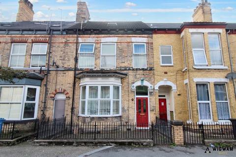 6 bedroom terraced house for sale, Albany Street, Hull, HU3