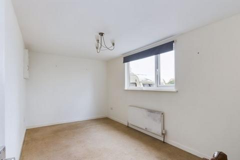 8 Pendrea Park, North Roskear, Camborne, TR14 8PH