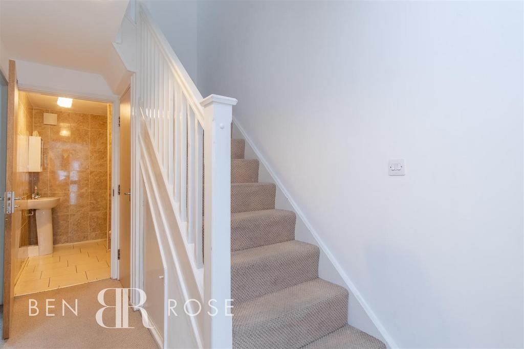 Entrance Hall/Bathroom