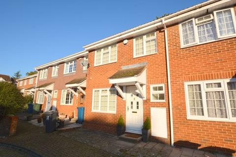 15 Carrington Square, Harrow, HA3 6TF
