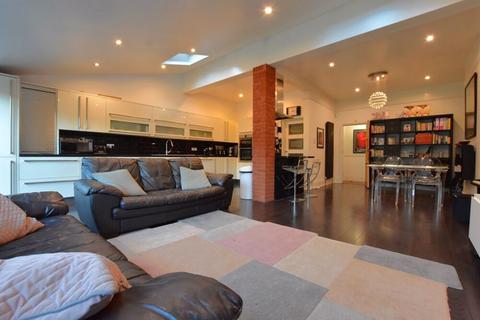 5 bedroom semi-detached house for sale, Surrey Road, Harrow