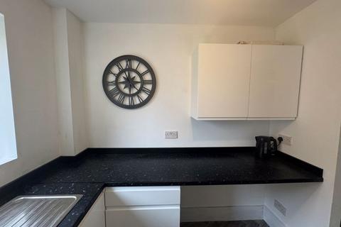 1 bedroom ground floor flat for sale, Windsor Park Road, Harlington, Hayes