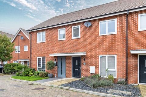 3 bedroom terraced house for sale, Bowling Green Close, Milton Keynes