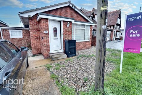 2 bedroom detached bungalow for sale, Temptin Avenue, Canvey Island