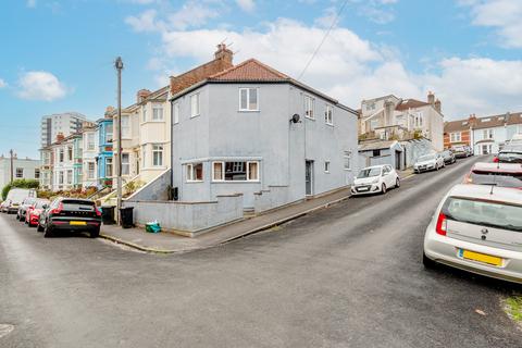 3 bedroom end of terrace house for sale, Windmill Hill, Bristol BS3