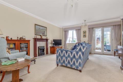 3 bedroom end of terrace house for sale, Jubilee Mews, Southbourne