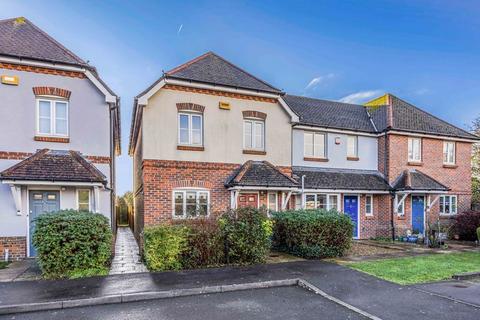 3 bedroom end of terrace house for sale, Jubilee Mews, Southbourne