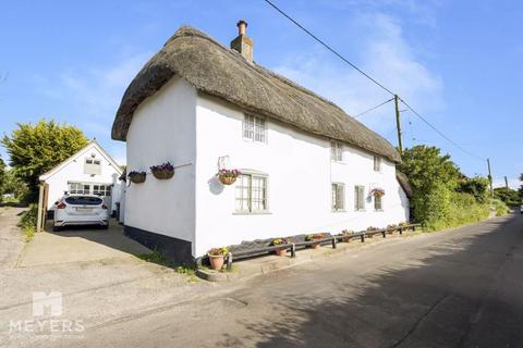 3 bedroom cottage for sale, Burton Road, East Burton, BH20