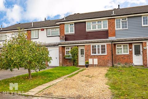 20 Ampfield Road, Bournemouth, BH8 0ET
