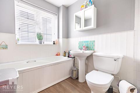 20 Ampfield Road, Bournemouth, BH8 0ET