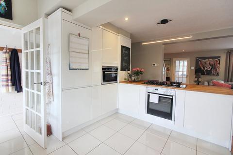 8 Bryants Close, Shillington, Hitchin, SG5 3PH