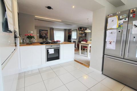 8 Bryants Close, Shillington, Hitchin, SG5 3PH