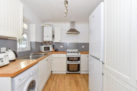 2 bedroom end of terrace house for sale, St. George's Square, Maidstone, Kent