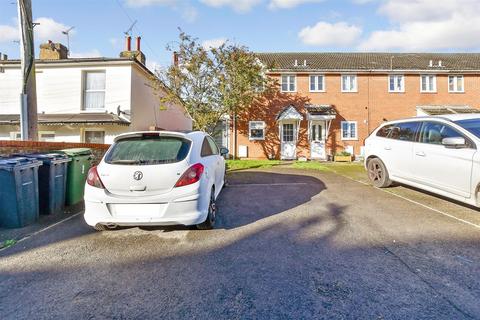 1 Broadmere Terrace, Maidstone, ME16 8JW