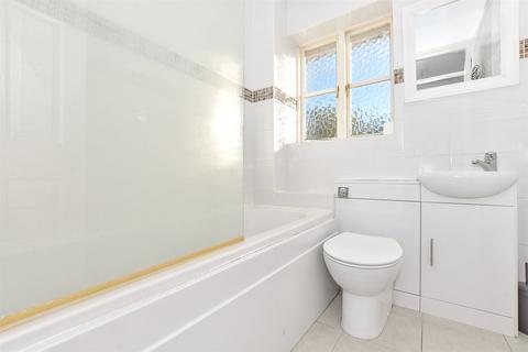1 Broadmere Terrace, Maidstone, ME16 8JW