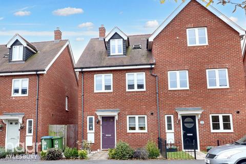 3 bedroom semi-detached house for sale, Worcester Street, Aylesbury