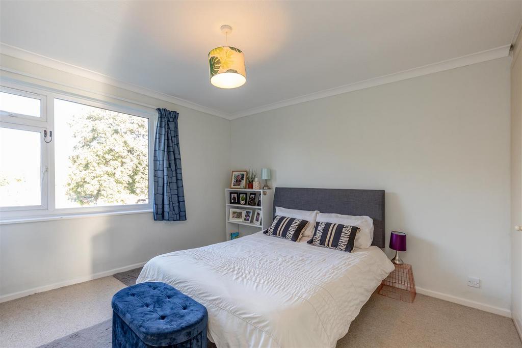 Rayleigh Road, Westbury on Trym Bed 1.jpg