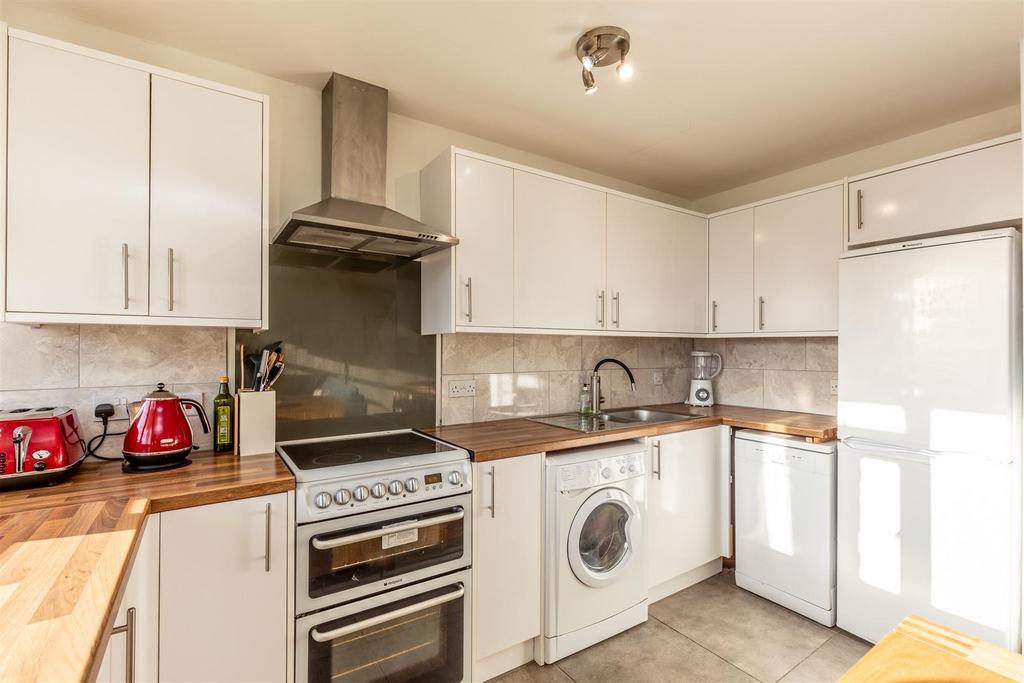 Rayleigh Road, Westbury on Trym Kitchen 2.jpg