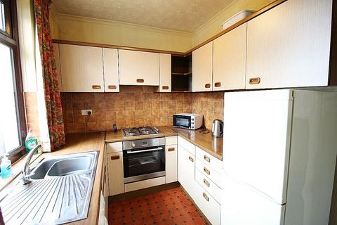 2 bedroom end of terrace house for sale, Bawtry Road, Sheffield