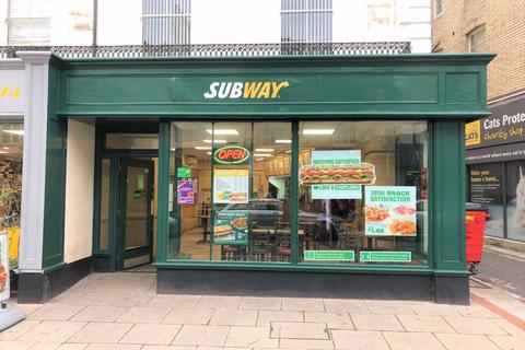 Retail property (high street) to rent, Teignmouth TQ14