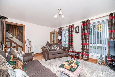3 bedroom end of terrace house for sale, Meldrum Court, Dunfermline