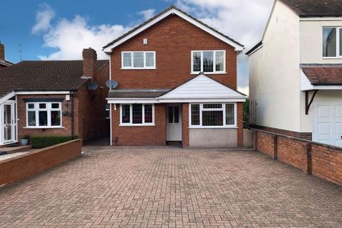 4 bedroom detached house to rent, Broad Street, Kingswinford DY6