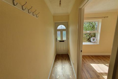 3 bedroom detached bungalow to rent, St. Erme, Truro