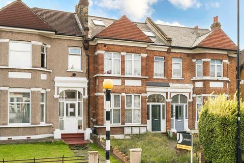 2 bedroom flat for sale, Greyhound Lane, London SW16