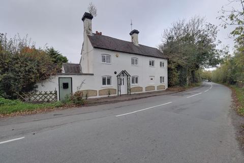 4 bedroom cottage for sale, Old Stafford Road, Wolverhampton WV10