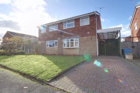 3 bedroom semi-detached house to rent, Woodleyes Crescent, Stafford ST17