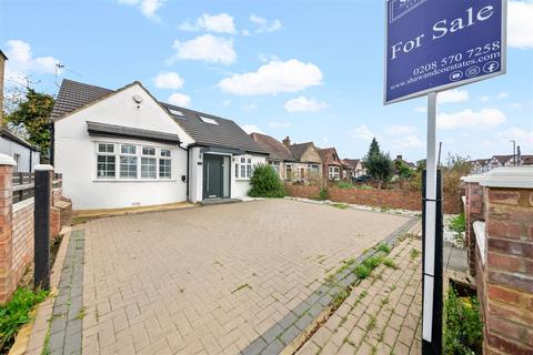 4 bedroom detached bungalow for sale, Upper Sutton Lane, Hounslow TW5