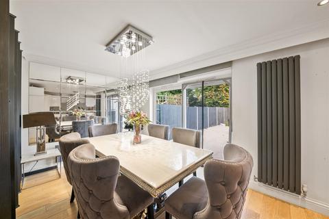 71 Upper Sutton Lane, Hounslow, TW5 0QA