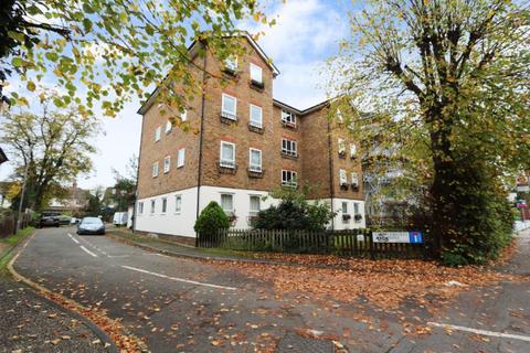 2 bedroom apartment to rent, Maplehurst Close, Kingston Upon Thames KT1