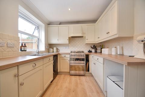 3 bedroom end of terrace house for sale, Broadstone