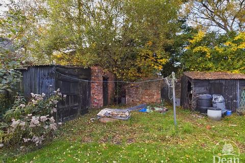 3 bedroom semi-detached house for sale, Valley Road, Cinderford