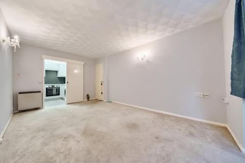 1 bedroom flat for sale, Thornhill Park Road, Hampshire SO18