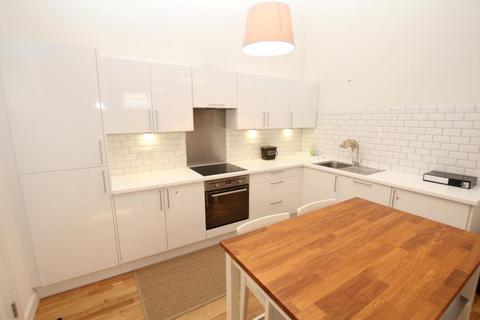 2 bedroom flat to rent, Wetherell Place, Bristol BS8