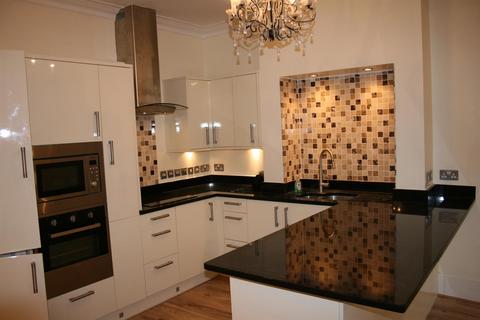 3 bedroom flat to rent, STUNNING LUXURY 2 Bedroom GARDEN apartment - Mill Hill Broadway