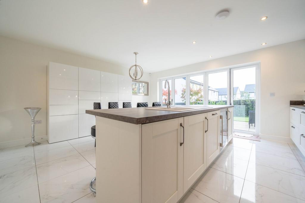 Kitchen diner