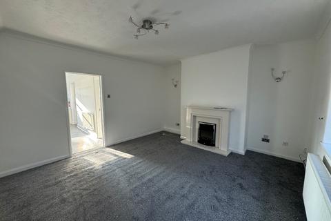 3 bedroom terraced house to rent, Delaval Avenue, North Shields