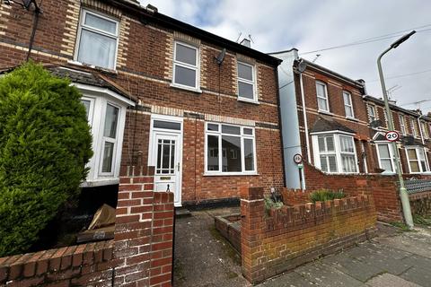 3 bedroom terraced house to rent, Ebrington Road, Exeter EX2