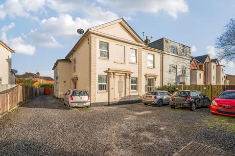 Flat 1, Bakers Court, 75a Anglesea Road, Shirley, Southampton, SO15 5BF