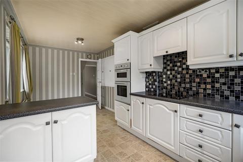 6 Edgecombe Drive, Darlington, DL3 9DS